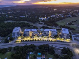 Foto 32 de Alquiler de departamento en Al Golf 19 - 2 ambientes en 3er piso - super completo