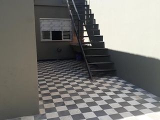 Foto 10 de Casa en venta - 4 dormitorios 2 baños - patio y parrilla - 180mts2 - Quilmes Oeste