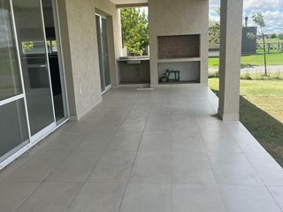 Foto 10 de Casa en  El Golf, Barrio el Canton