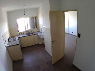 Foto 2 de Departamento en  VENTA - Centro