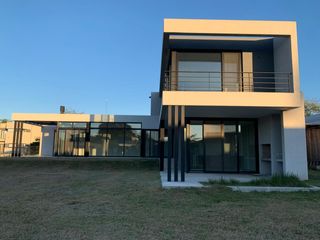 Foto 26 de Gran casa sobre lote interno, San Matías, Escobar