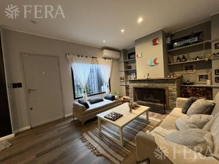 Foto 4 de Venta PH 4 ambientes con patio en Bernal