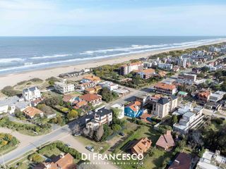 Foto 58 de COMPLEJO  en venta     Lote Multifamiliar DE 559 M2 - 100 m del mar Pinamar