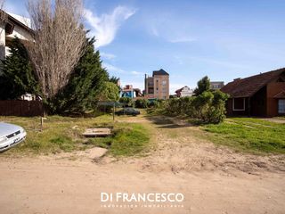 Foto 49 de COMPLEJO  en venta     Lote Multifamiliar DE 559 M2 - 100 m del mar Pinamar