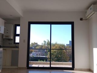 Foto 3 de Dpto de 2 ambientes al contrafrente con balcón. Ideal inversión. Alquilado h/03/2024.-