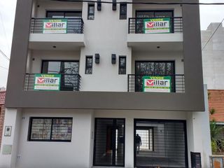 Foto 1 de Dpto de 2 ambientes al contrafrente con balcón. Ideal inversión. Alquilado h/03/2024.-