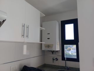 Foto 6 de Dpto de 2 ambientes al contrafrente con balcón. Ideal inversión. Alquilado h/03/2024.-