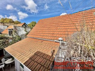 Foto 26 de CHALET INGLES EN ESQUINA, LOTE 231m2, DOS DORMITORIOS, JARDIN, GARAGE, CTO.ENCERES, BAULERA 2 BAÑOS