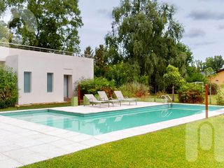 Foto 8 de VENTA CASA CAMPOS DE ROCA 3 DORMITORIOS