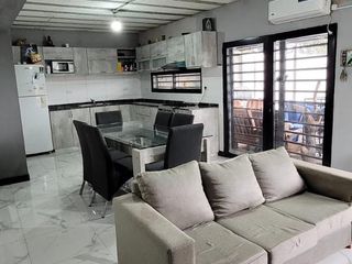 Foto 23 de Casa en venta - 1 Dormitorio 1 Baño - Cochera - 330Mts2 - El Pato, Berazategui