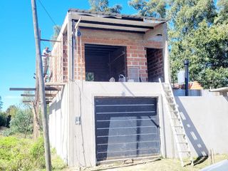 Foto 3 de Casa en venta - 1 Dormitorio 1 Baño - Cochera - 330Mts2 - El Pato, Berazategui