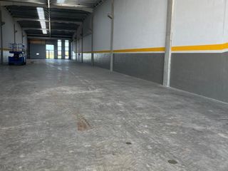 Foto 6 de Excelente Depósito en Alquiler