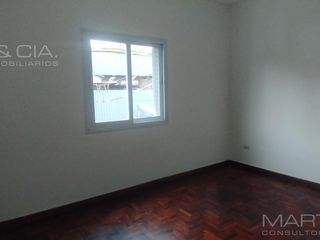 Foto 4 de Casa en primer piso con dos locales comerciales en planta baja