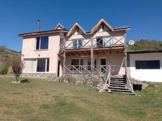 Foto 2 de Casa en  Lago Carlos Pellegrini