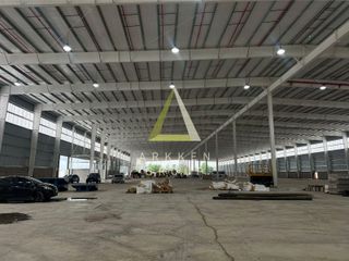 Foto 6 de Alquiler Nave Logistica en Garin