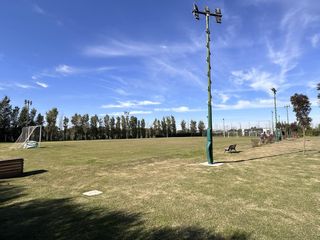 Foto 6 de Terreno lote en venta en Virazon