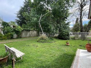 Foto 4 de Casa en GONNET sobre lote de 1200 m2