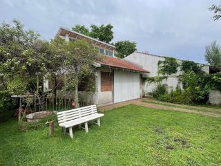 Foto 3 de Casa en GONNET sobre lote de 1200 m2