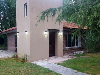 Foto 1 de Casa de 2  ambientes en venta en Tortuguitas