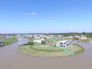Foto 74 de Lencke Vende - Muy buen lote en Albanueva frente al rio y excelentes vistas, con amarra