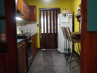 Foto 4 de Casa en  venta de 3 dormitorios en La Plata