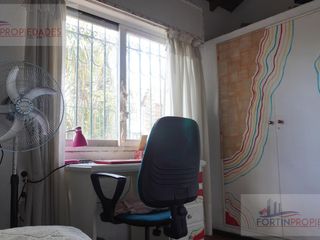 Foto 8 de Casa en  venta de 3 dormitorios en La Plata