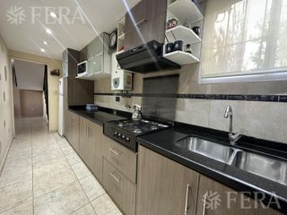 Foto 7 de Venta de departamento de 4 ambientes en Quilmes