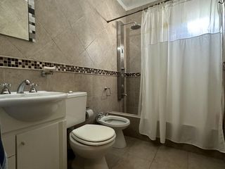 Foto 13 de Venta de departamento de 4 ambientes en Quilmes