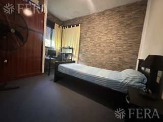 Foto 11 de Venta de departamento de 4 ambientes en Quilmes
