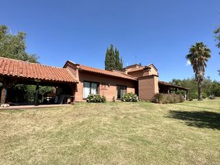 Foto 4 de Casa a la venta en Lomas de la Carolina