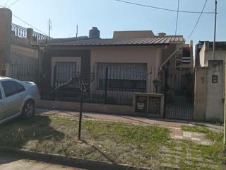 Foto 2 de PH en Lomas de Zamora Oeste