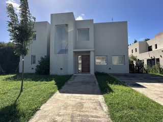 Foto 3 de VENTA, CASA, SAN MATIAS, AREA 5, LOTE AL 900, 4 AMBIENTES