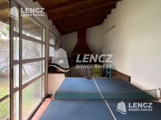 Foto 6 de CHALET 4 AMB C/COCHERA- QUINCHO Y JARDIN. QUILMES OESTE