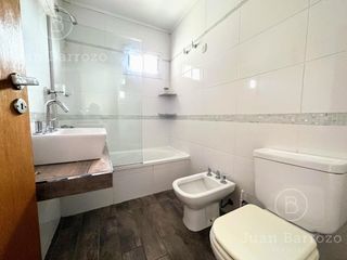 Foto 33 de Casa en venta en Temperley Oeste: 3 unidades independientes que se venden en bloque.