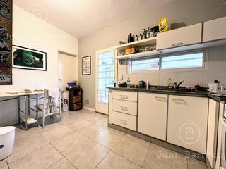 Foto 23 de Casa en venta en Temperley Oeste: 3 unidades independientes que se venden en bloque.