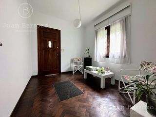 Foto 6 de Casa en venta en Temperley Oeste: 3 unidades independientes que se venden en bloque.