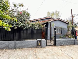 Foto 3 de Casa en venta en Temperley Oeste: 3 unidades independientes que se venden en bloque.
