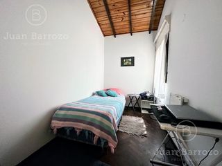 Foto 19 de Casa en venta en Temperley Oeste: 3 unidades independientes que se venden en bloque.