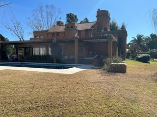 Foto 1 de Venta en Country San Diego. Importante propiedad en esquina con 3000 mts de parque.