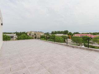 Foto 18 de VENTA CASA 7 AMBIENTES - SALIDA LAGUNA - CHACRAS DE LA RESERVA