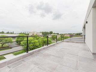 Foto 48 de VENTA CASA 7 AMBIENTES - SALIDA LAGUNA - CHACRAS DE LA RESERVA