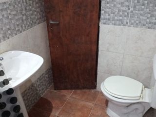 Foto 6 de Casa Quinta en venta - 4 Dormitorios 2 Baños - 1.100Mts2 - El Pato, Berazategui