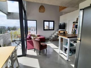 Foto 4 de Excelente Loft de 3 amb con cochera - Apto Credito!!!!