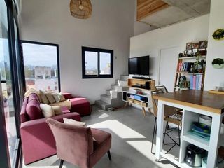 Foto 6 de Excelente Loft de 3 amb con cochera - Apto Credito!!!!