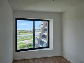 Foto 18 de Venta y alquiler de departamento 4 ambientes con dependencia en duplex en Nordelta