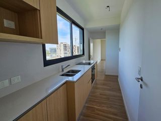 Foto 13 de Venta y alquiler de departamento 4 ambientes con dependencia en duplex en Nordelta