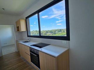 Foto 25 de Venta y alquiler de departamento 4 ambientes con dependencia en duplex en Nordelta