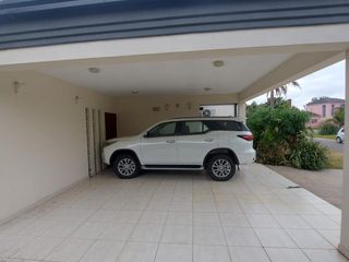 Foto 4 de Casa en  venta en Barrio Privado Cadaques - Funes