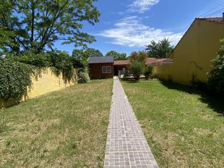 Foto 3 de VENTA casa centrica con pileta Coronel Brandsen