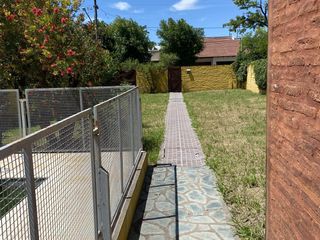 Foto 8 de VENTA casa centrica con pileta Coronel Brandsen